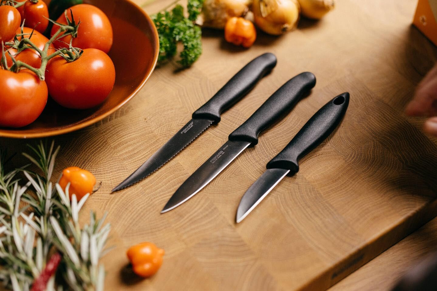 Набір ножів Fiskars Essential для овочів, 3 шт, ніж для чищення овочів, ніж для овочів, ніж для помідорів, нержавіюча сталь/PP пластик, чорний, фото №3