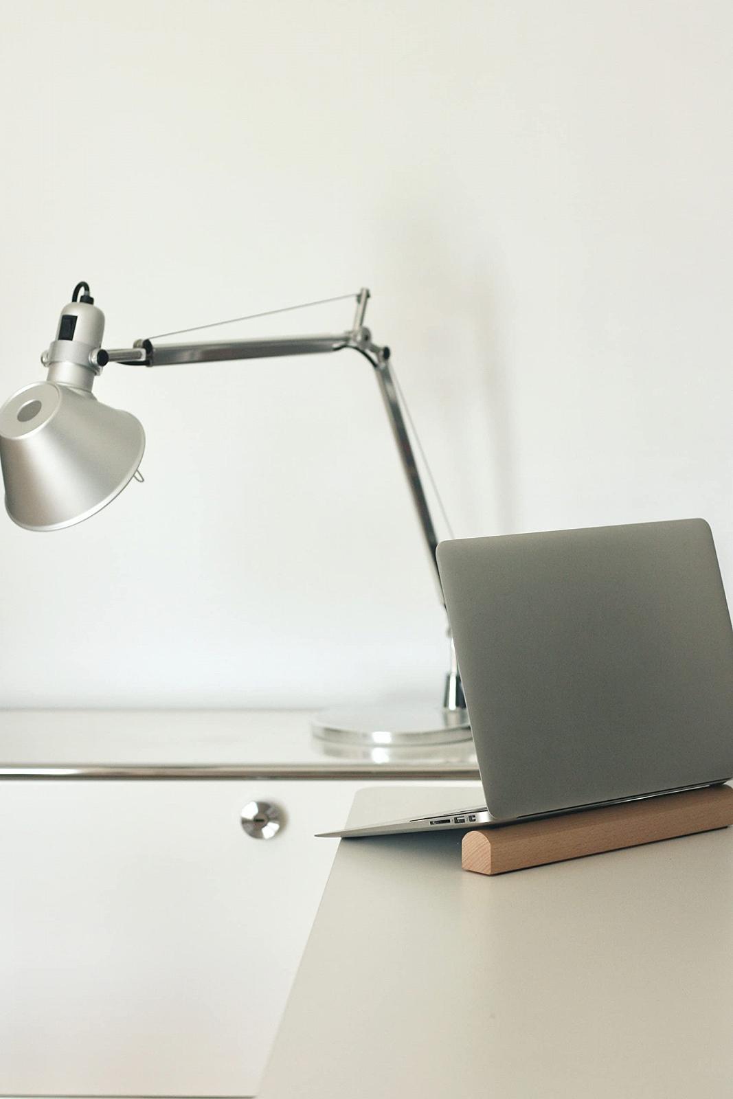 Підставка для ноутбука Minus Деревʼяна Портативна для ПК Сумісна з MacBook Pro/Air для Домашнього Офісу, фото №2