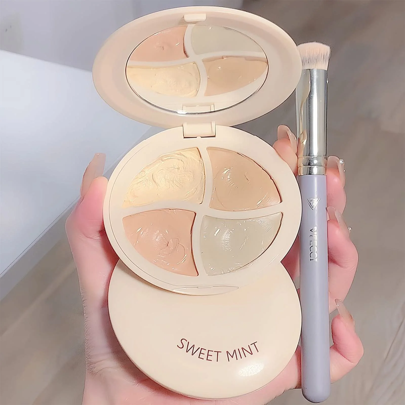 Палетка консилеров 4 цвета с кистью для консилера Палитра для цветокоррекции Полное покрытие для контура лица Стойкий Безупречный Скрывает темные круги, фото №7 Палетка консилеров 4 цвета с кистью для консилера Палитра для цветокоррекции Полное покрытие для контура лица Стойкий Безупречный Скрывает темные круги, фото №7