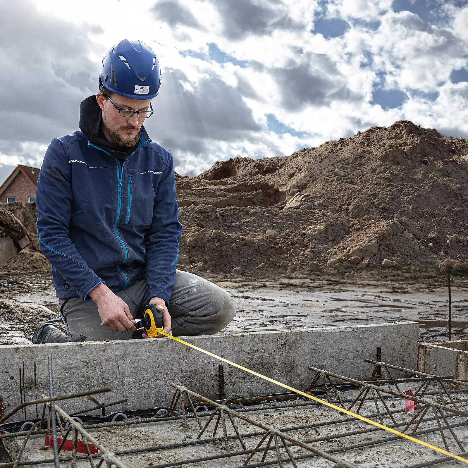 Рулетка Stabila Capsule LBM 2000 скловолоконна 30 м, скловолоконна вимірювальна стрічка з метричною шкалою та захистом від перегинів, універсальний гачок, небиткий корпус, точність MID, LBM 2000, 30 м, чорний/жовтий, фото №6