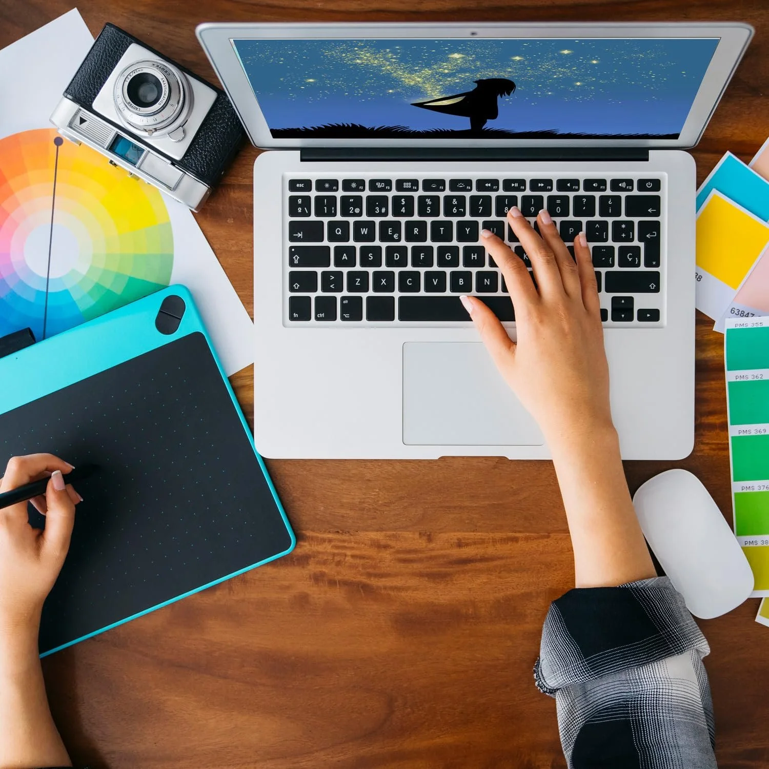 Скарбничка дерев'яна Girls in Star Dress з казковим мотивом, фото №8