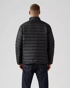 Мужская куртка Levis - Tobal Down Packable Jet Black - S synthetic.ua - Фото 1