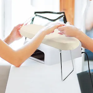 Підставка для рук манікюрна RISVOWO Шкіряна PU Подушка synthetic.ua - Фото 1