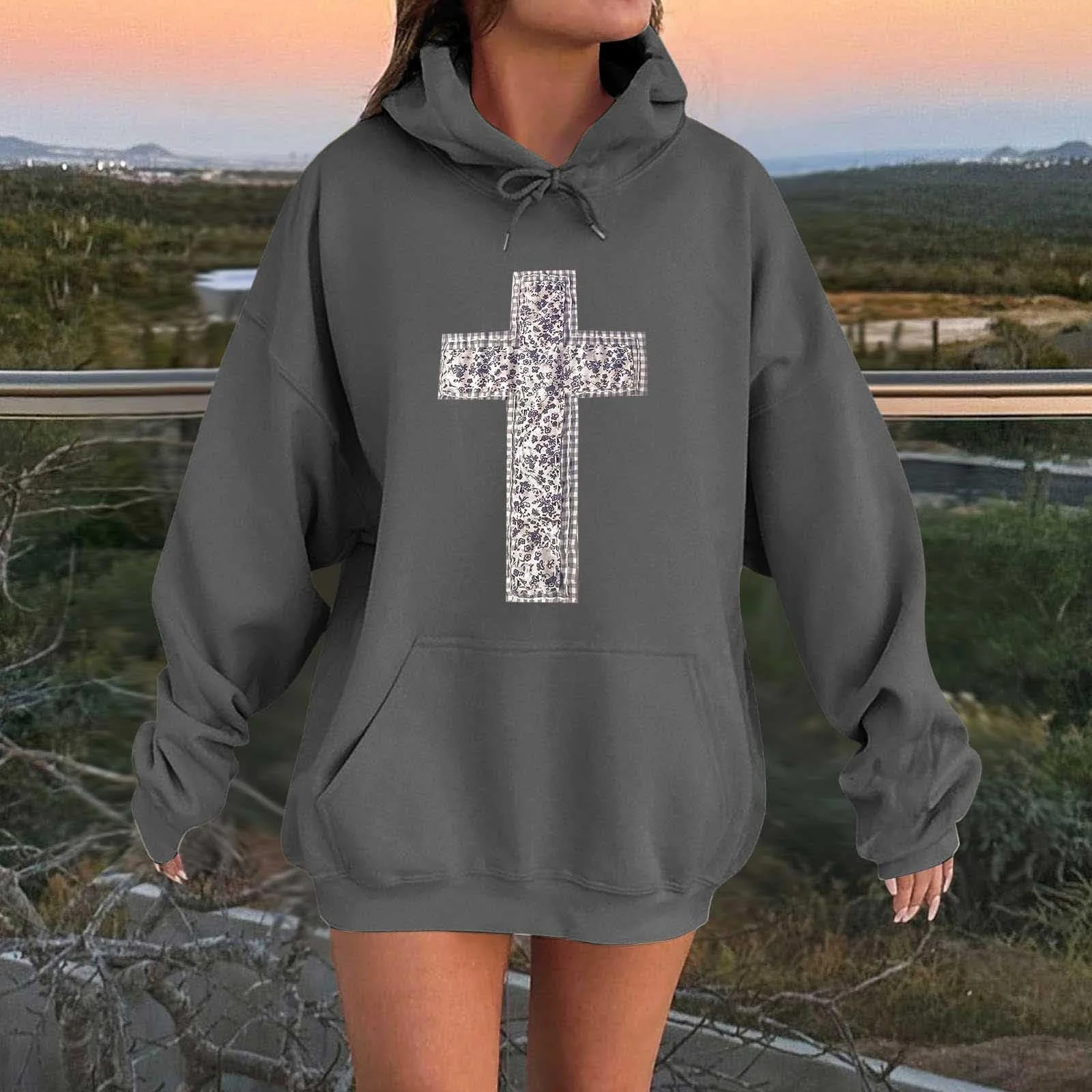 Худи Женское с принтом слогана и карманом, на шнурках 2025, фото №3