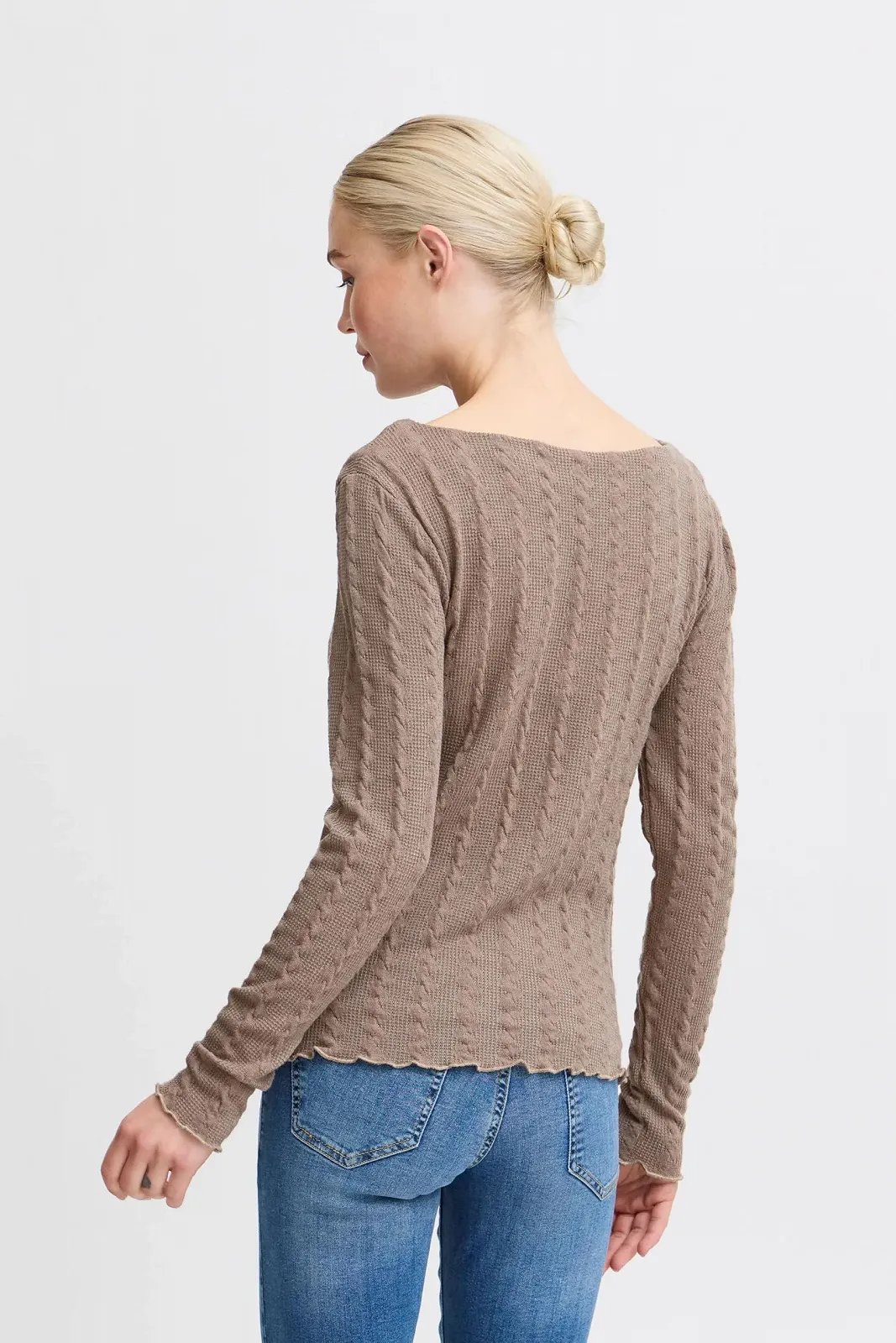 Пуловер b.young BYTheana Женский с длинными рукавами с вырезом лодочкой, приталенный, фото №4 Пуловер b.young BYTheana Женский с длинными рукавами с вырезом лодочкой, приталенный, фото №4