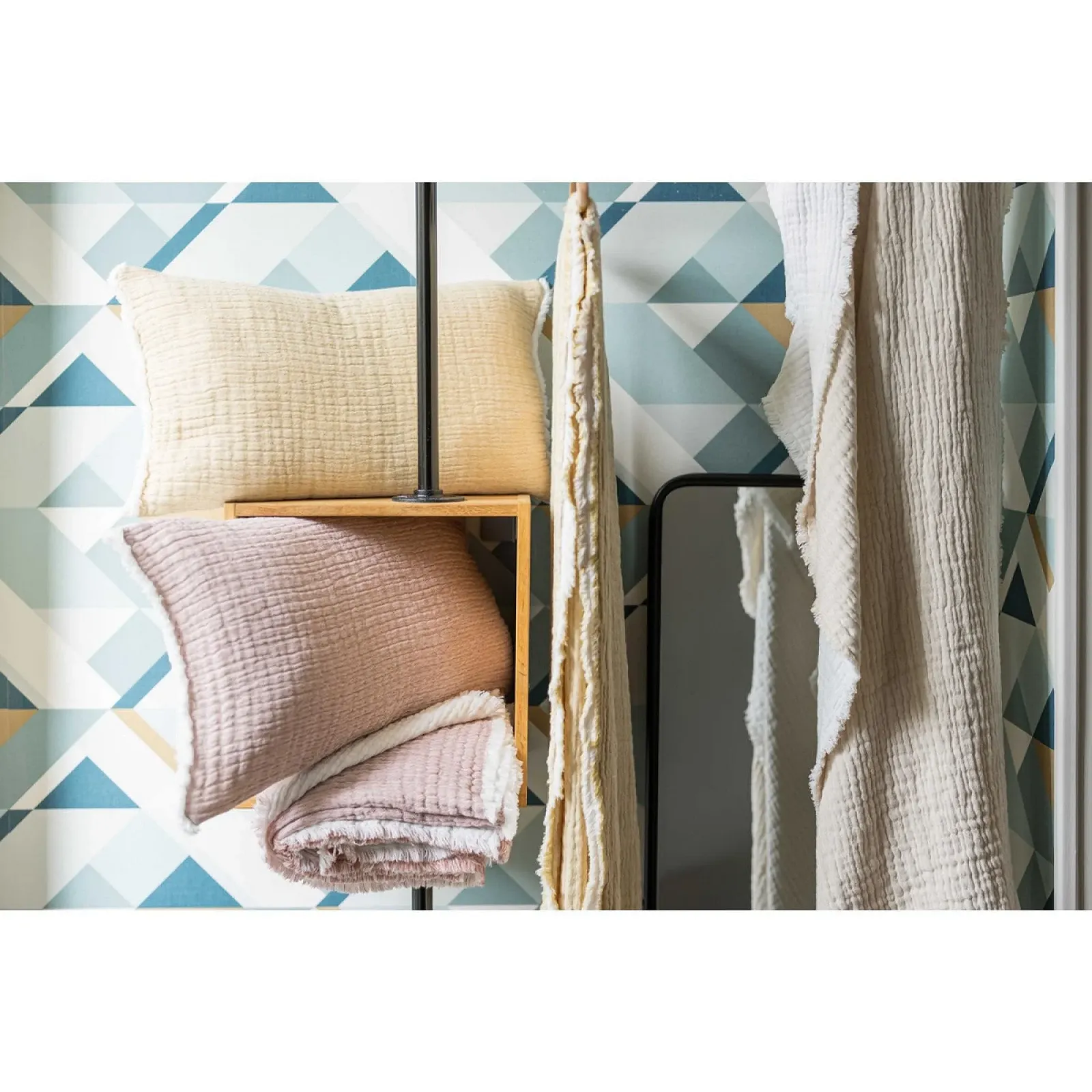 Плед Vivaraise Emilio Terracotta 130 x 200 см, фото №3 Плед Vivaraise Emilio Terracotta 130 x 200 см, фото №3