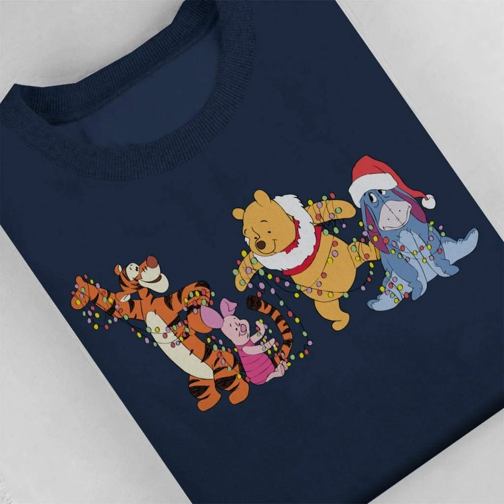 Женский свитшот Disney Рождественский Винни Пух и друзья, рождественские огни, фото №4