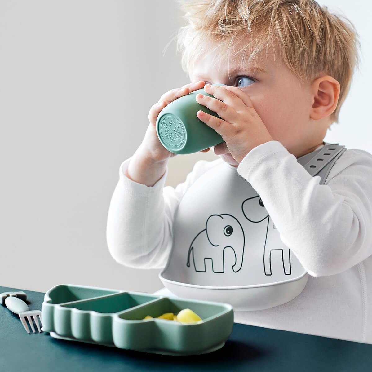 Дитяча міні-чашка Done by Deer Силіконова Набір з 3 чашок 160 мл з ручкою Термостійка Без BPA з харчового силікону, фото №1