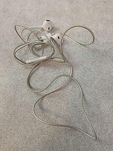 Наушники и Bluetooth-гарнитуры Apple EarPods Lightning synthetic.ua - Фото 1