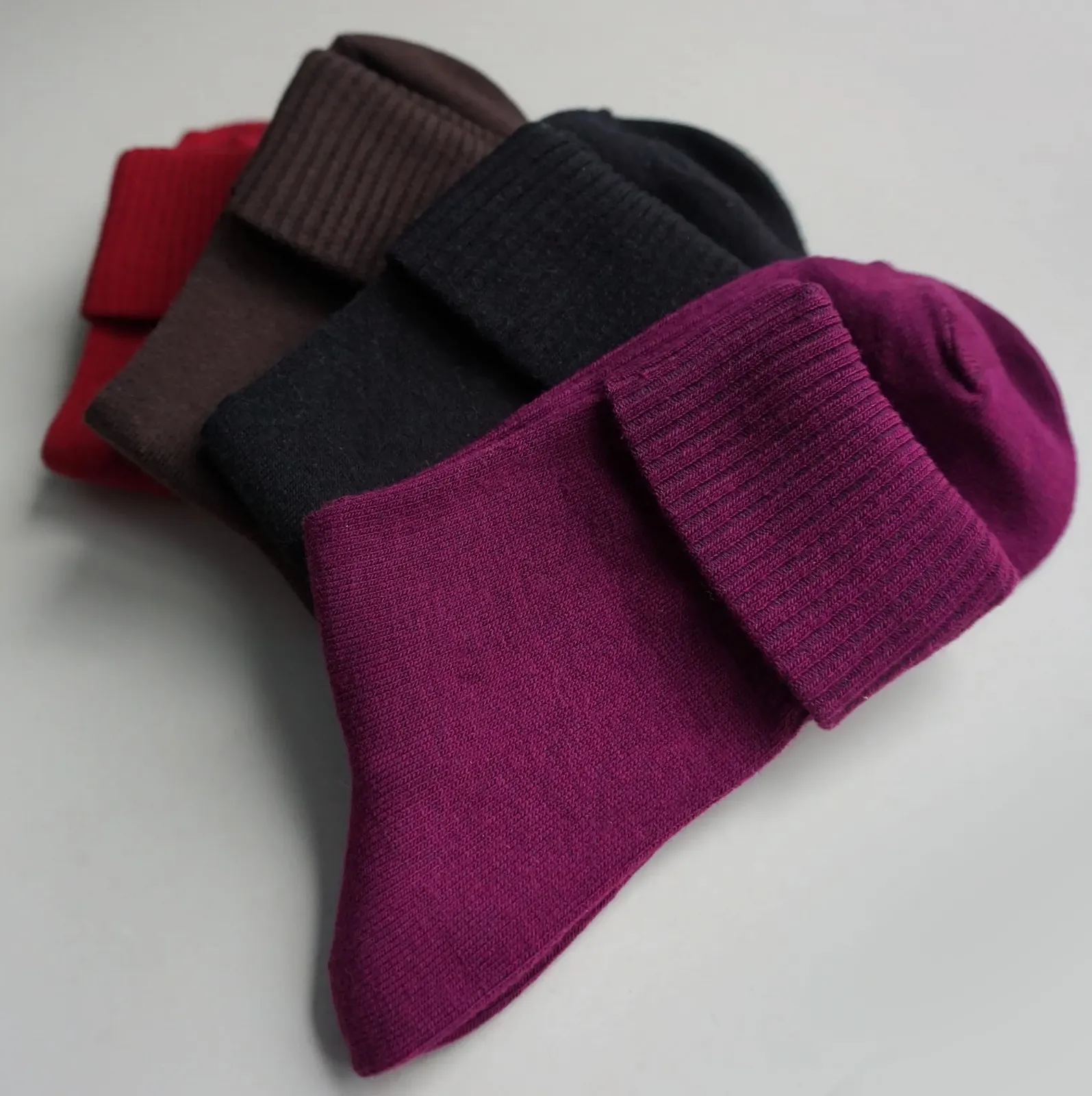 Жіночі шкарпетки Weri Spezials зимові з м'якою манжетою, фото №3 Жіночі шкарпетки Weri Spezials зимові з м'якою манжетою, фото №3