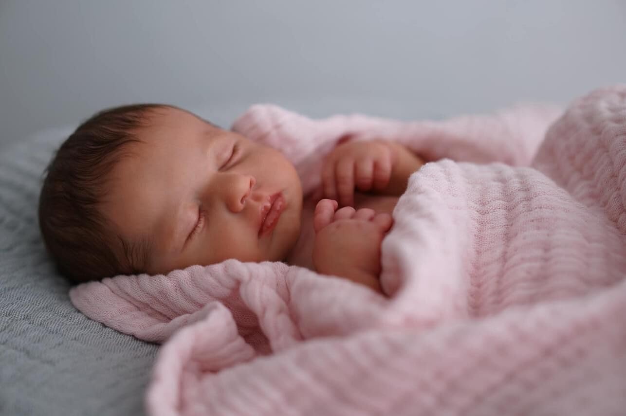 Кукла Zero pam Reborn Reborn Baby Girl 50 см Full Silicone Lifelike с волосами новорожденная спящая мягкое тело водонепроницаемые с аксессуарами, фото №3