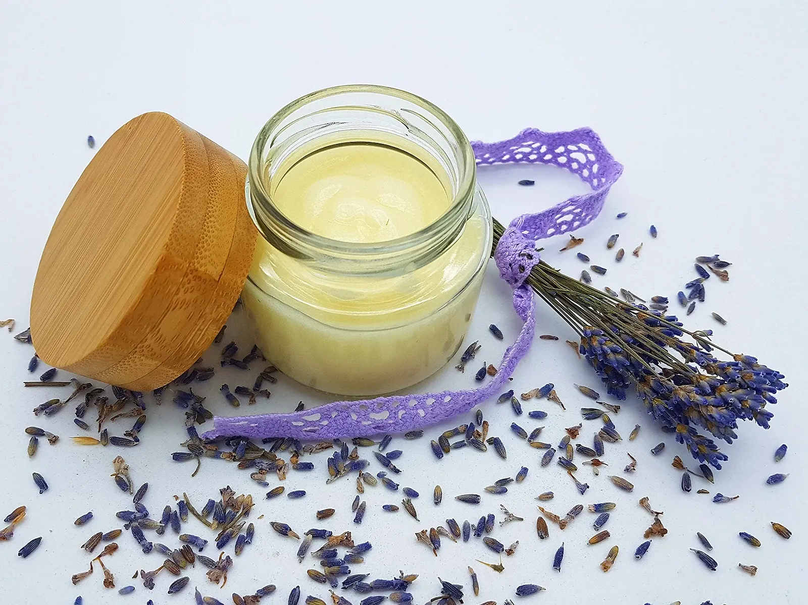 Бальзам для рук Лаванда Auszeit Manufaktur Веганский с маслом ши, скваланом, миндальным и кокосовым маслами, фото №2