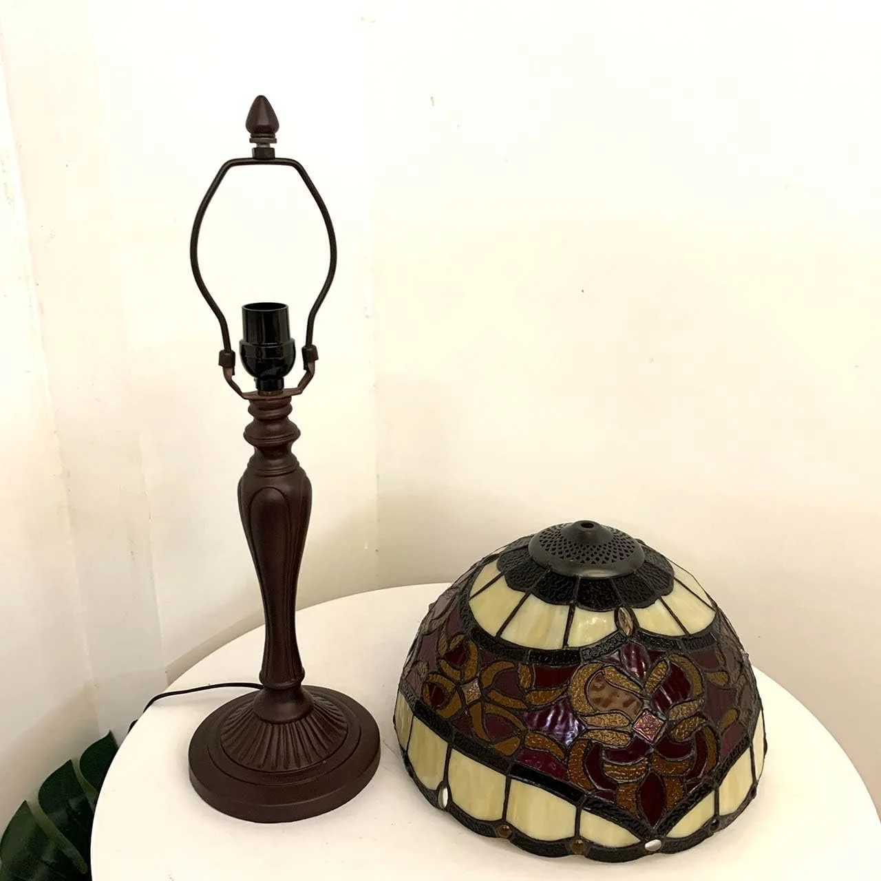 Настільна лампа Bieye L30869 Tiffany Style Stained Glass Baroque Red, фото №3