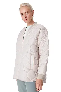 Куртка TRENDYOL Женская зимняя пуховая объёмного кроя однотонная тканая synthetic.ua - Фото 1