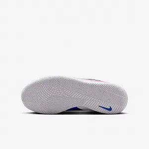 Футбольне взуття Nike Jr Phantom 6 Low Club Ic для дітей, унісекс synthetic.ua - Фото 1