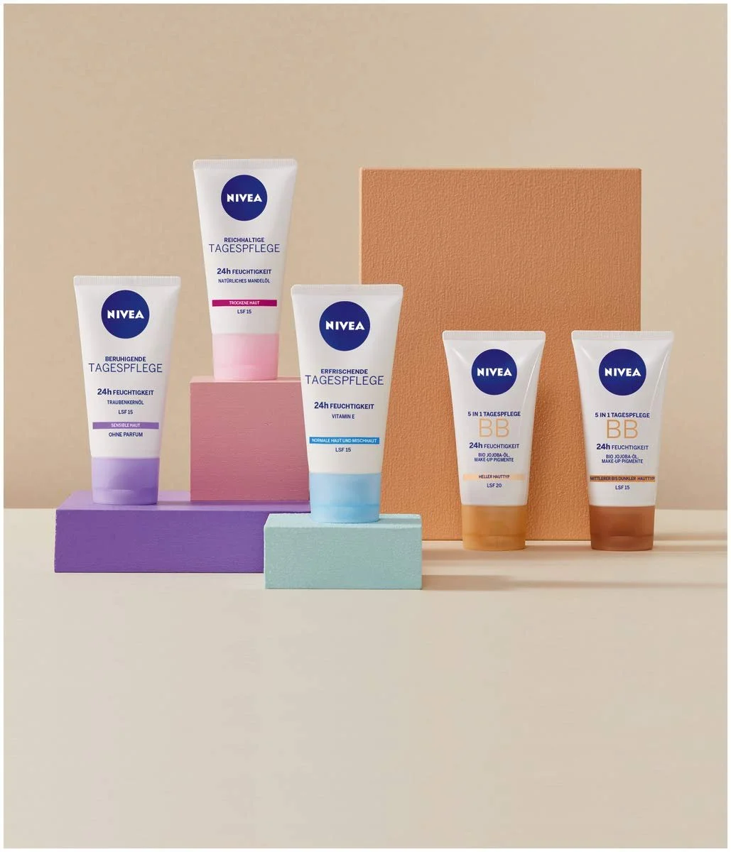 Денний крем NIVEA BB 5-in-1 24h Moisture Light Skin Type SPF 20 50 мл, фото №7 Денний крем NIVEA BB 5-in-1 24h Moisture Light Skin Type SPF 20 50 мл, фото №7
