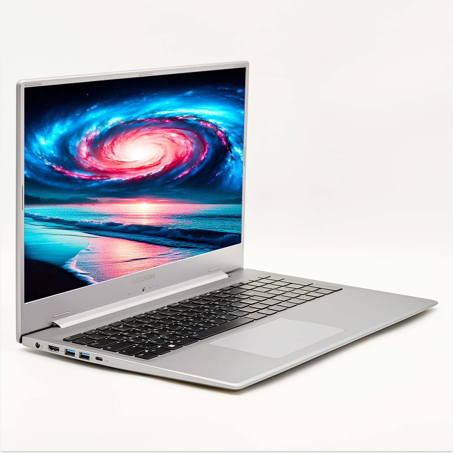 Ноутбук 17,3" Medion (Lenovo Group) Akoya P17607 Intel Core i7-10510U RAM 16 ГБ SSD 1 ТБ + HDD 1.5 ТБ Nvidia GeForce Win10 (4597), фото №3