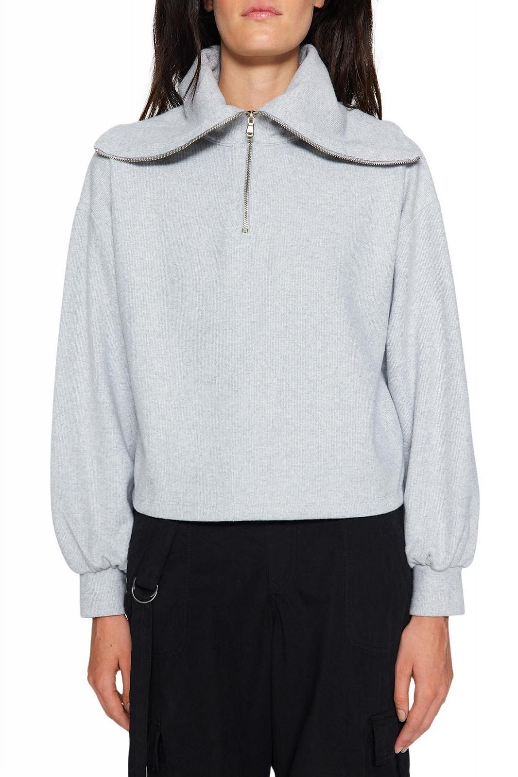 Женский свитшот прямого кроя с длинными рукавами свободного стиля TRENDYOL, фото №4 Женский свитшот прямого кроя с длинными рукавами свободного стиля TRENDYOL, фото №4