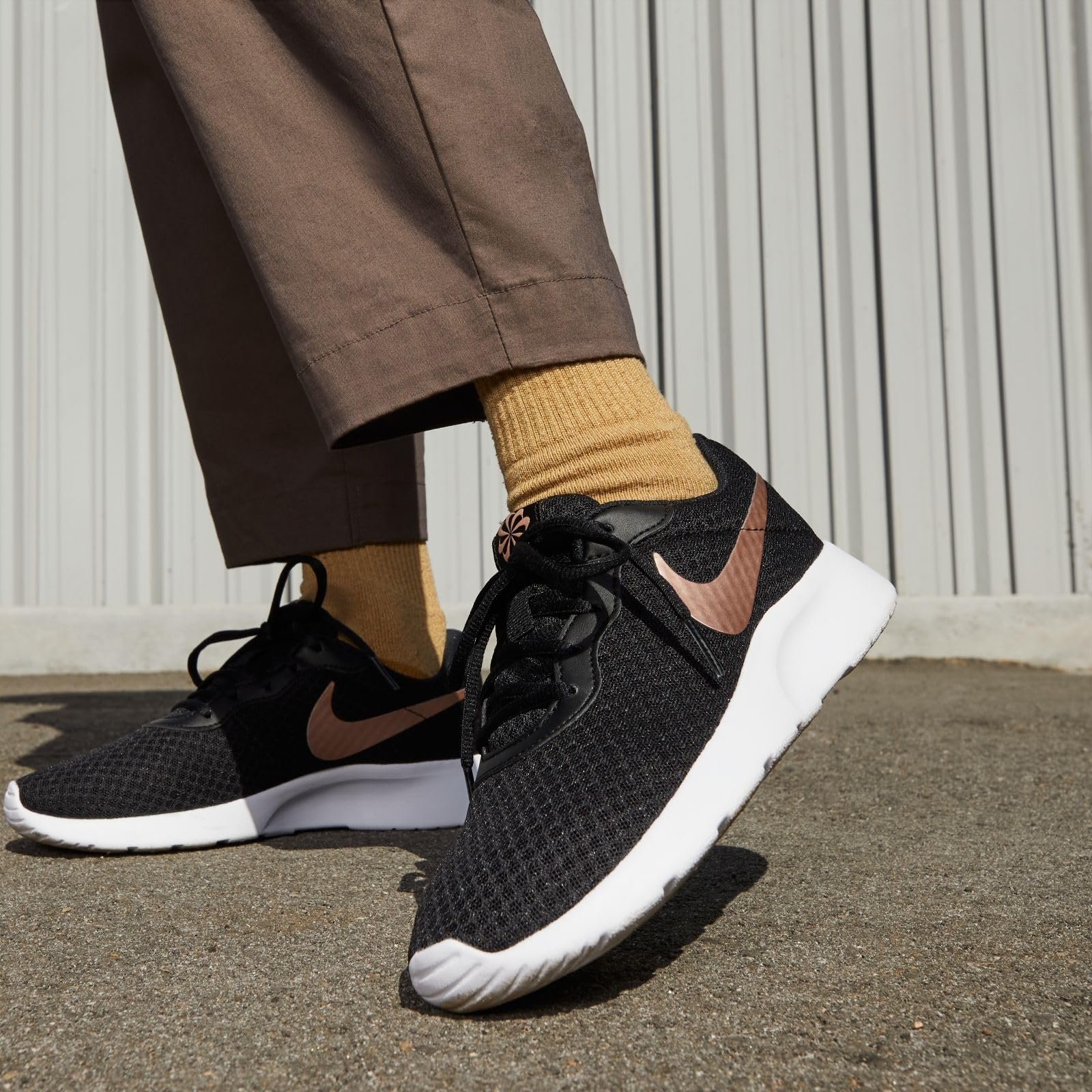 Кросівки Nike Tanjun, жіночі, фото №6 Кросівки Nike Tanjun, жіночі, фото №6