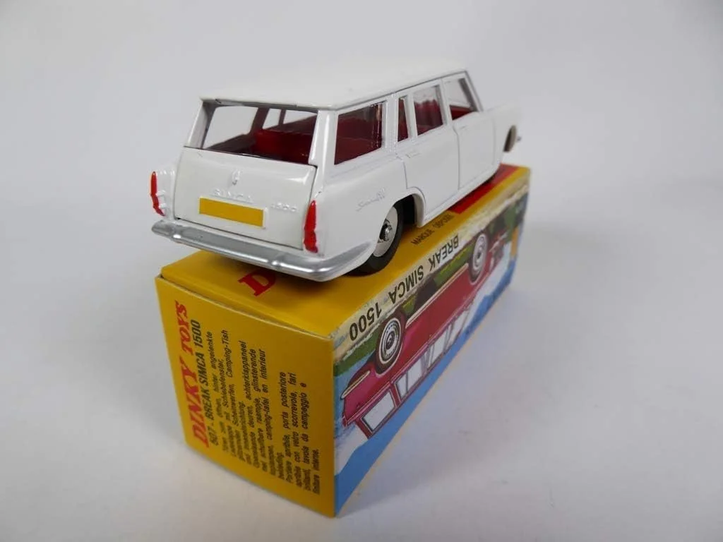 Миниатюра DeAgostini Dinky Toys Simca 1500 Break Белый + Кемпинговый стол / 507 MB414, фото №4