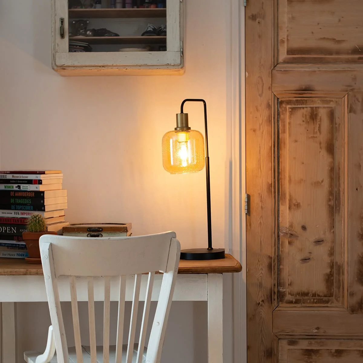 Настільна лампа QAZQA Zuzanna Design E27 Скло бурштинове Чорна з латунню, фото №2