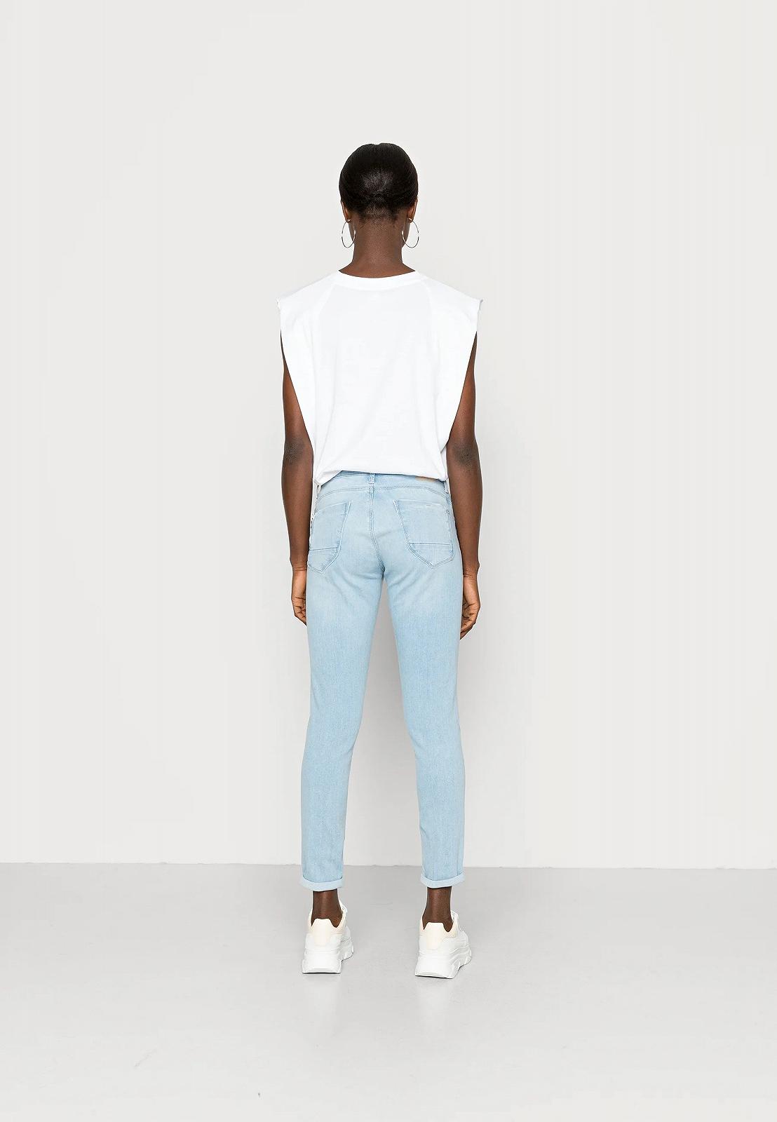 Жіночі джинсові штани MAVI LEXY Ice Blue Glam - 33, фото №3 Жіночі джинсові штани MAVI LEXY Ice Blue Glam - 33, фото №3