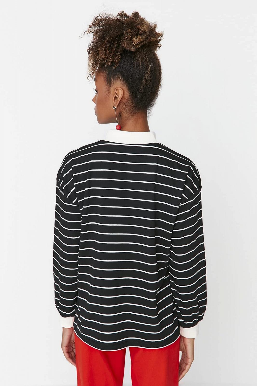 Свитшот TRENDYOL Женский с высоким воротом в полоску, обычный, фото №5 Свитшот TRENDYOL Женский с высоким воротом в полоску, обычный, фото №5