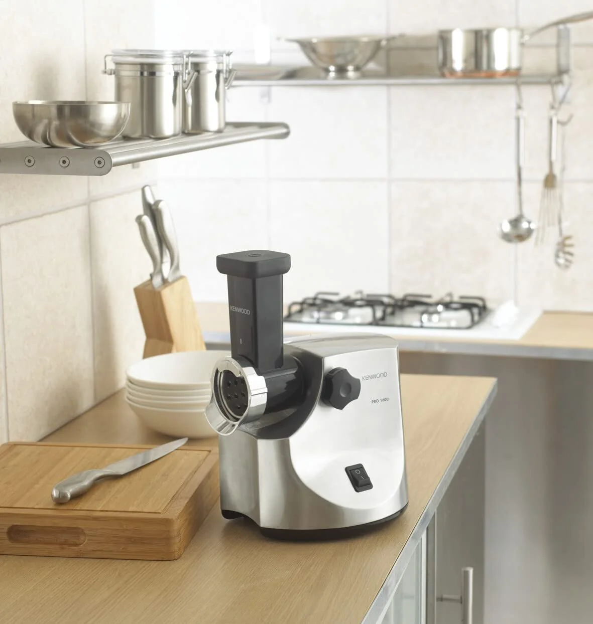Мясорубка Kenwood Pro MG516 1600 Вт серебристая, фото №8 Мясорубка Kenwood Pro MG516 1600 Вт серебристая, фото №8
