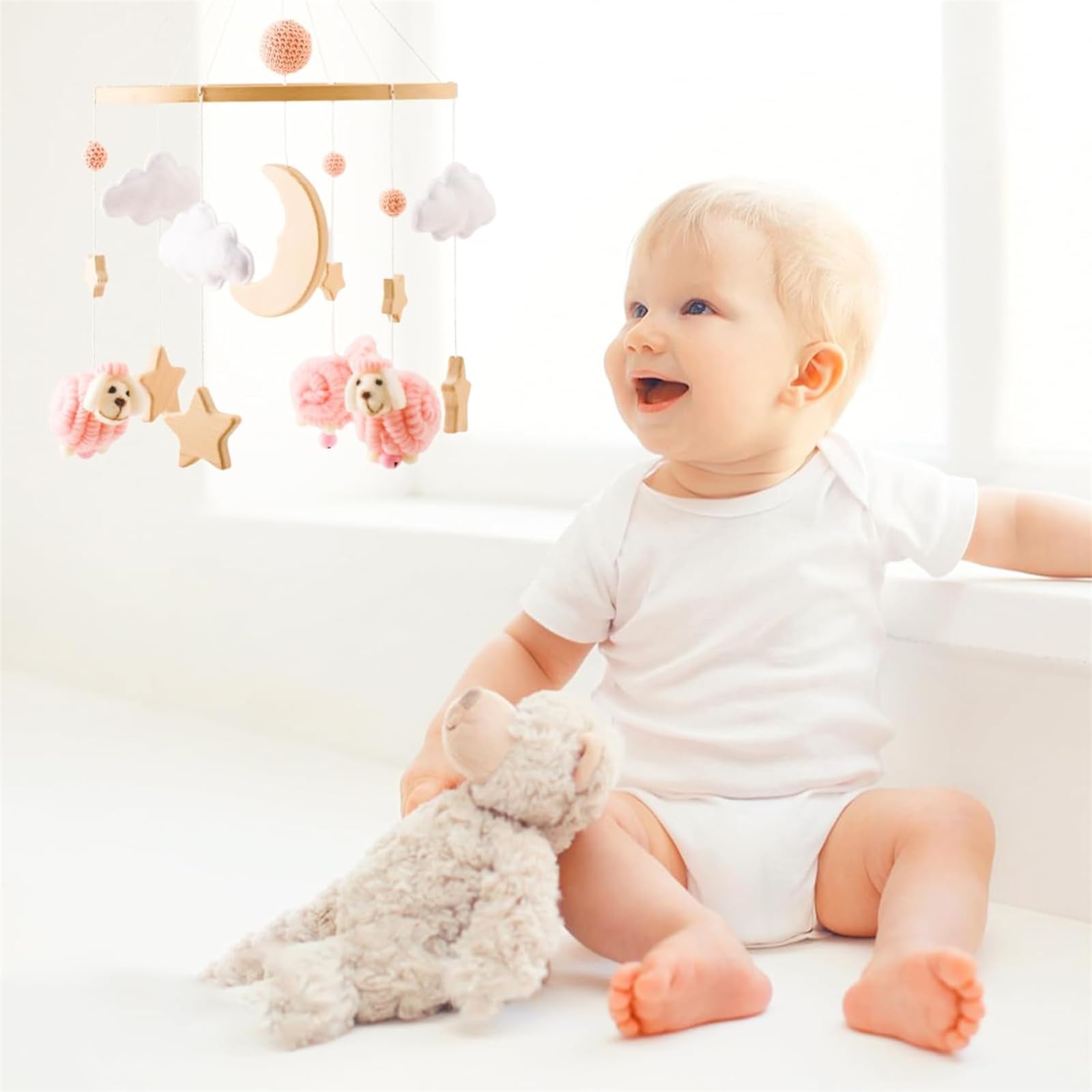 Мобиль Baby Bed Bell Декоративный Колокольчик Подвесной Вязаные Овечки Деревянный Бежевый 22.5 x 43 см, фото №3
