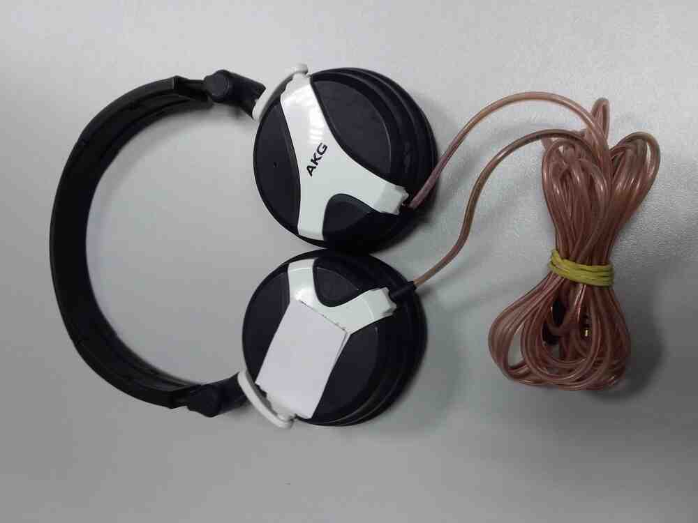 Наушники и Bluetooth-гарнитуры AKG K518, фото №2 Наушники и Bluetooth-гарнитуры AKG K518, фото №2