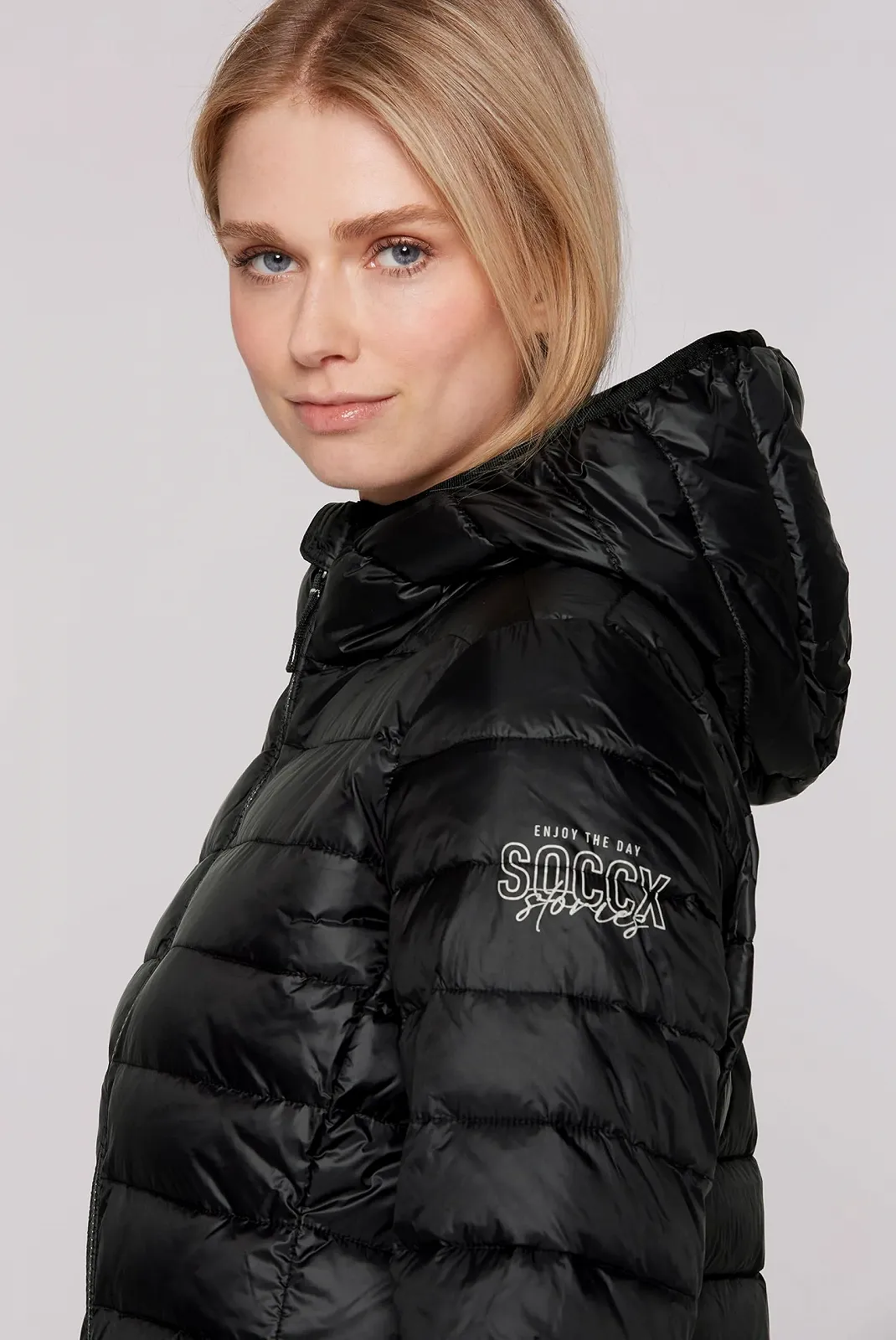Жіноче Легке стьобане пальто з капюшоном SOCCX, фото №6