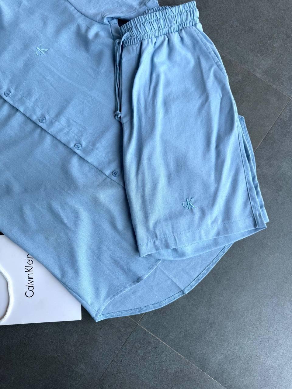 Чоловічий костюм-двійка з льону Calvin Klein блакитний, фото №2 Чоловічий костюм-двійка з льону Calvin Klein блакитний, фото №2
