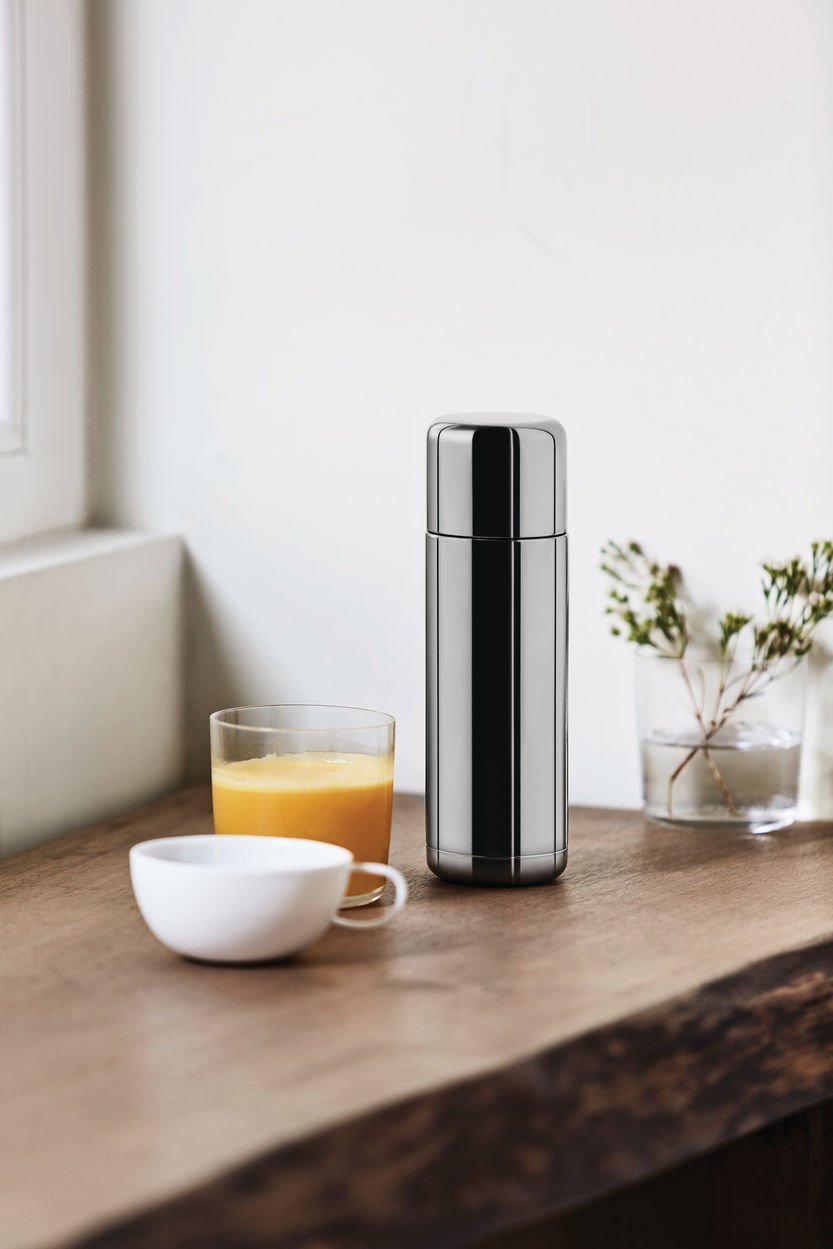 Термос Alessi Nomu NF04 18/10 нержавіюча сталь дзеркальне полірування, термопластична смола, 6.4 x 6.4 x 20 см, сріблястий, фото №3 Термос Alessi Nomu NF04 18/10 нержавіюча сталь дзеркальне полірування, термопластична смола, 6.4 x 6.4 x 20 см, сріблястий, фото №3