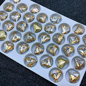 Стрази Серце 12 x 13 мм, 100 штук, червоний (Color : Champagne) - Фото 1