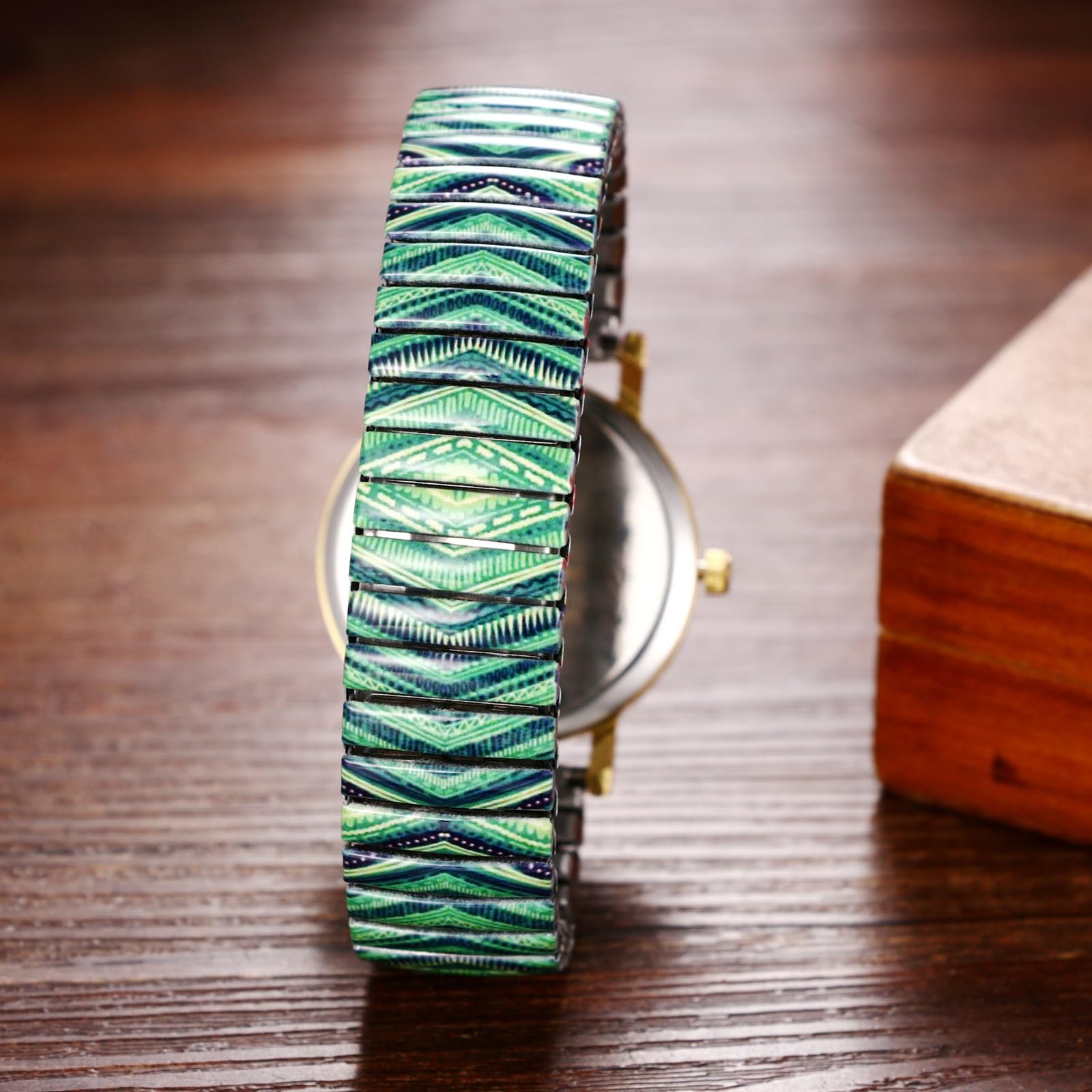 Женские часы OIDEA Boho Эластичные: Зеленый ремешок из нержавеющей стали с большим арабским циферблатом Кварцевые часы в стиле бохо-хиппи для женщин Матери Семей, фото №3 Женские часы OIDEA Boho Эластичные: Зеленый ремешок из нержавеющей стали с большим арабским циферблатом Кварцевые часы в стиле бохо-хиппи для женщин Матери Семей, фото №3