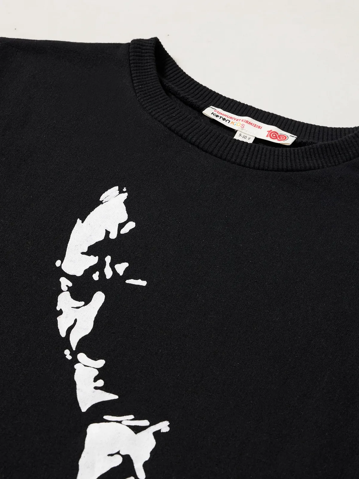 Свитшот Koton с принтом для мальчиков, с длинными рукавами, круглым вырезом горловины, с начесом внутри, из шерсти, фото №2 Свитшот Koton с принтом для мальчиков, с длинными рукавами, круглым вырезом горловины, с начесом внутри, из шерсти, фото №2