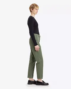 Женские брюки Levis - Essential Chino Lse Thyme Garment Dye Tw - 24 synthetic.ua - Фото 1