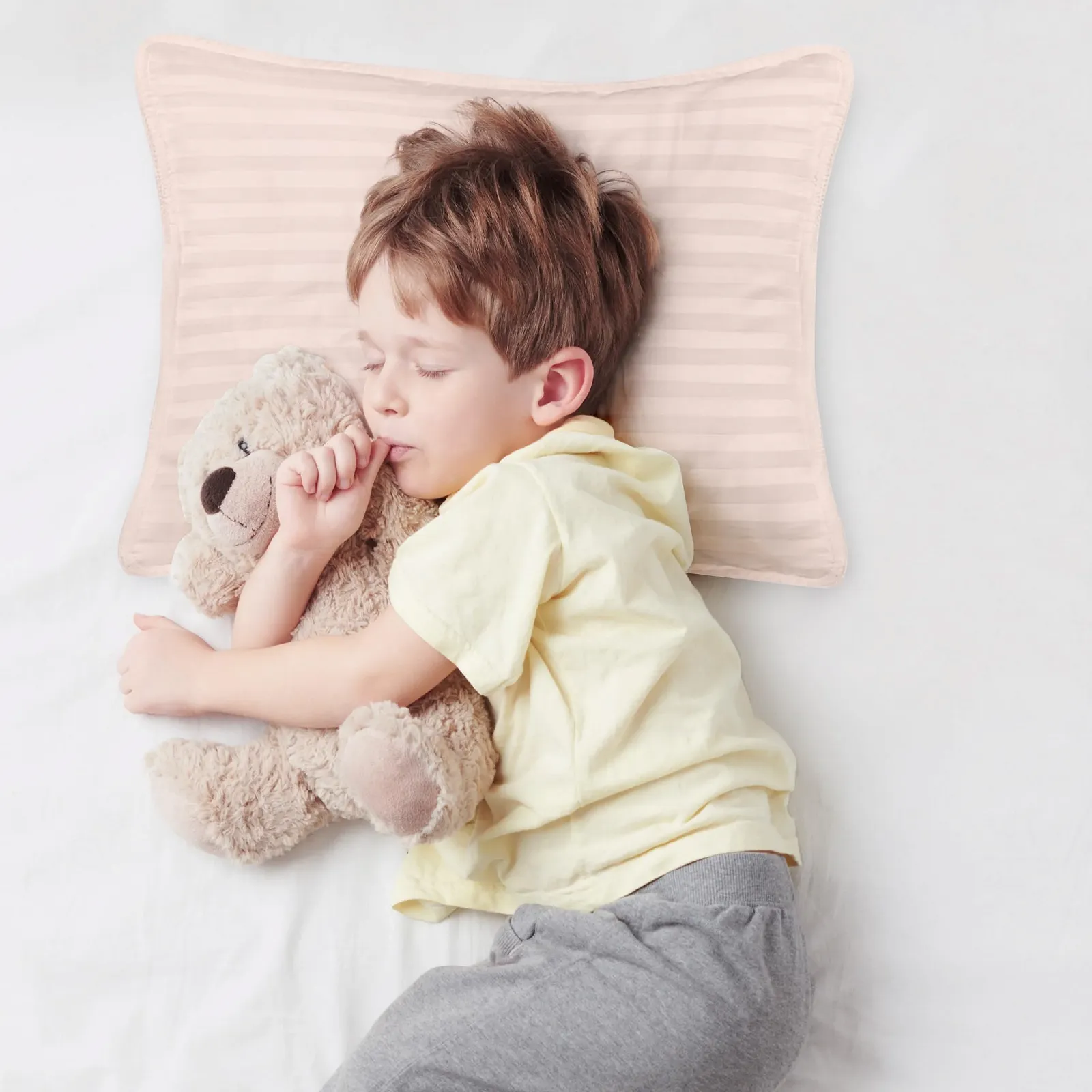Подушка детская Utopia Bedding 40 x 60 см, набор из 2 детских подушек, дышащая ткань из поликоттона, подушка для сна детей от 2 лет (светло-розовая), фото №4 Подушка детская Utopia Bedding 40 x 60 см, набор из 2 детских подушек, дышащая ткань из поликоттона, подушка для сна детей от 2 лет (светло-розовая), фото №4