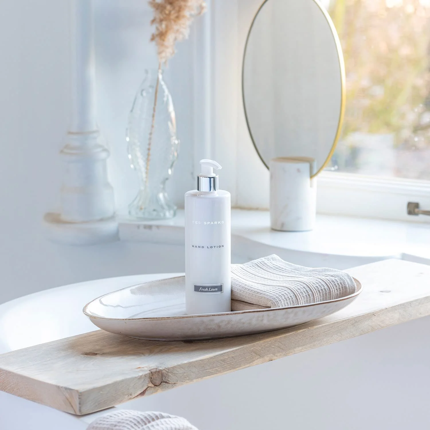 Лосьон для рук Ted Sparks Fresh Linen Обогащенный витамином Е 390 мл, фото №2