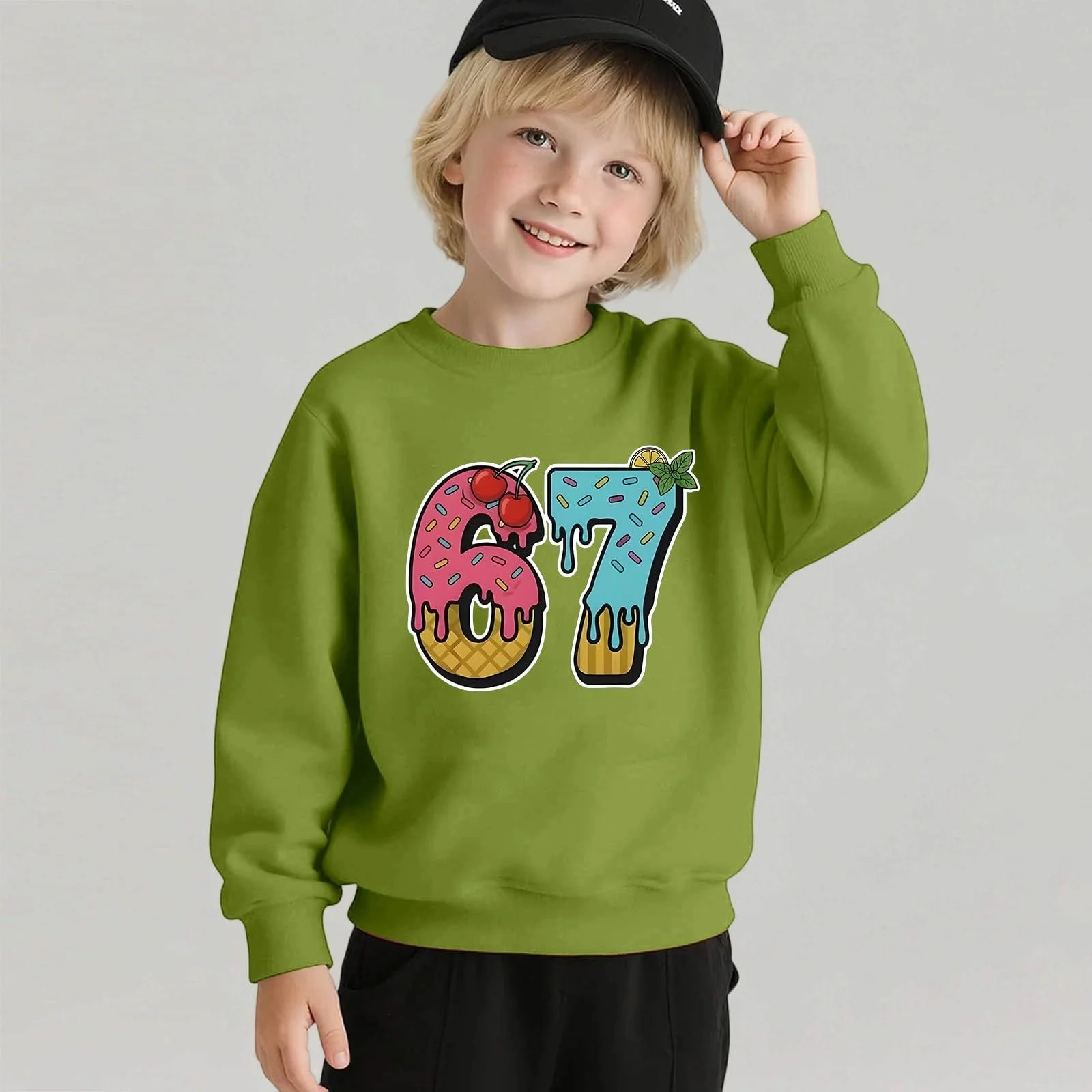 Пуловер L",[(249, 'invalid_escape'), (250, 'named_character'), (252, 'named_character'), (253, 'named_character')]assiger для девочки с длинными рукавами и круглым вырезом с принтом, фото №4