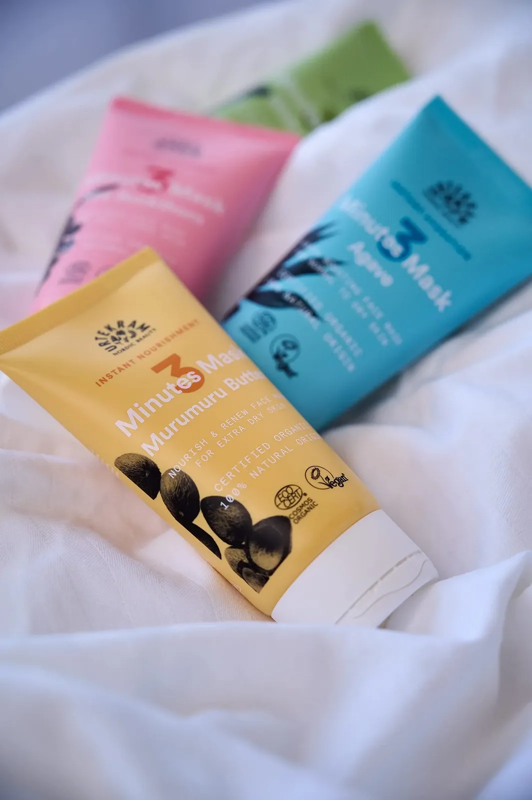 Маска для обличчя - 3 хвилини, миттєве живлення з маслом мурумуру, 75 мл, фото №5 Маска для обличчя - 3 хвилини, миттєве живлення з маслом мурумуру, 75 мл, фото №5