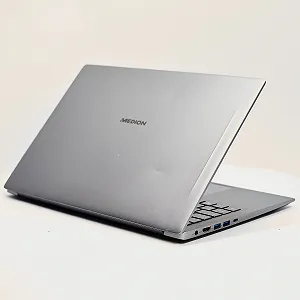 Ноутбук 15.6'' Medion (Lenovo Group) Akoya P15645 | Intel Core i7-8565U | IPS (1920x1080) FullHD | RAM 8 ГБ | SSD 256 ГБ | Nvidia GeForce MX250 | Intel UHD Graphics 620 | Металевий корпус | Win11 (4970) synthetic.ua - Фото 1
