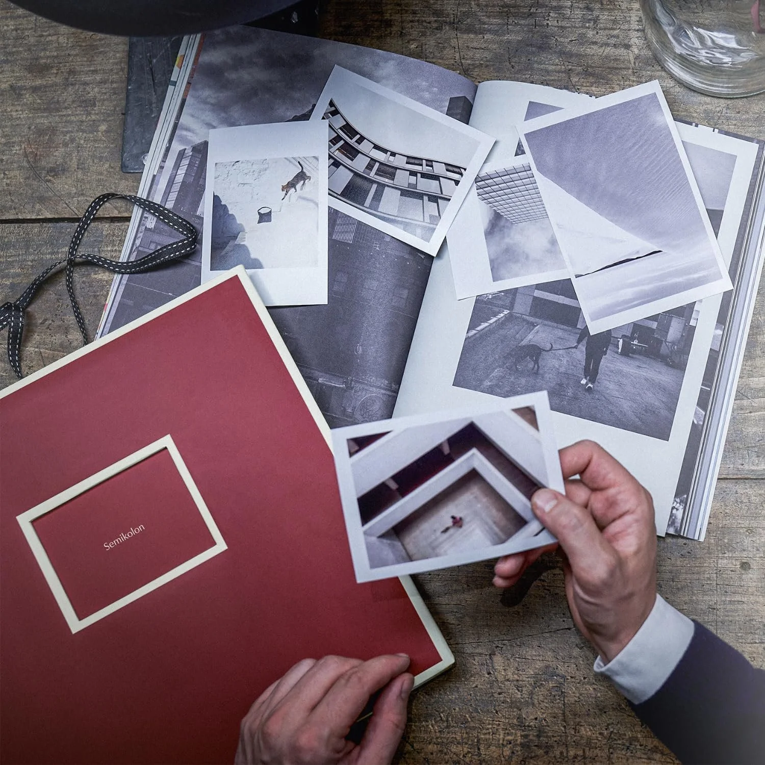 Альбом Jumbo Semikolon 30 x 30 см 100 страниц кремовый для фотографий 10 x 15 см с пергаминовой бумагой лесной зеленый, фото №5 Альбом Jumbo Semikolon 30 x 30 см 100 страниц кремовый для фотографий 10 x 15 см с пергаминовой бумагой лесной зеленый, фото №5