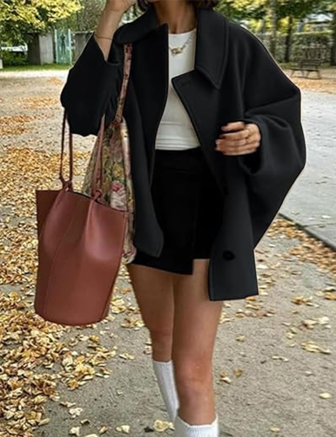 Женское осеннее элегантное двубортное пальто-бушлат, теплое пальто с лацканами на пуговицах с карманами, модная уличная короткая твидовая куртка с рукавами-кейп, фото №4 Женское осеннее элегантное двубортное пальто-бушлат, теплое пальто с лацканами на пуговицах с карманами, модная уличная короткая твидовая куртка с рукавами-кейп, фото №4