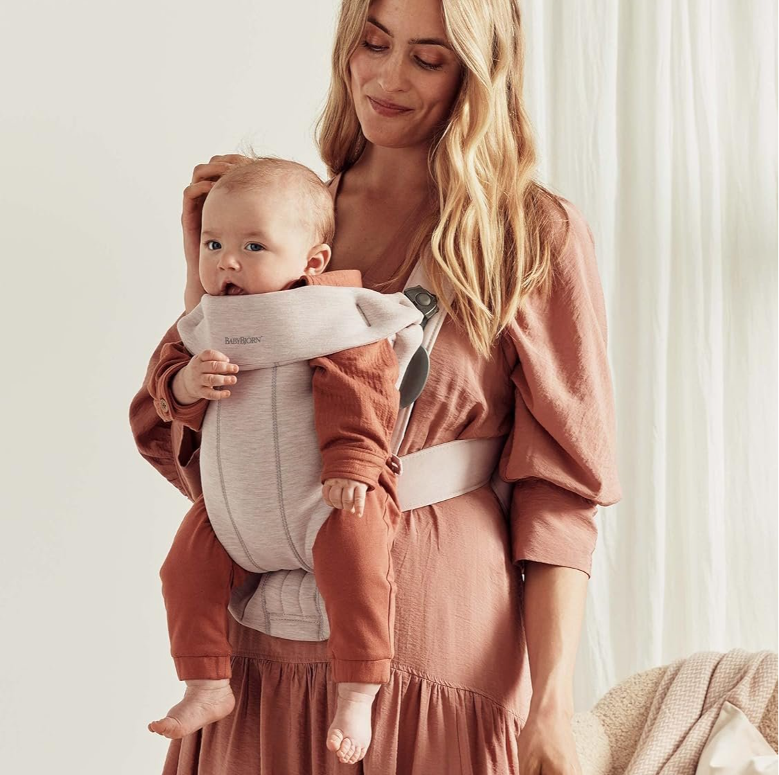Рюкзак-переноска для новорождённых BabyBjörn Mini Светло-бежевый, фото №3