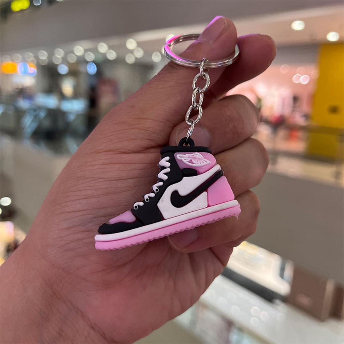 Брелок кроссовок Найк Nike Джордан розовый на рюкзак, ключи 3,5 см, фото №2
