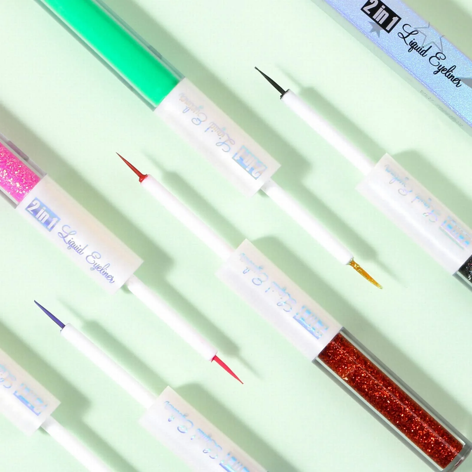 Устойчивые водостойкие тени для век, фото №5 Устойчивые водостойкие тени для век, фото №5