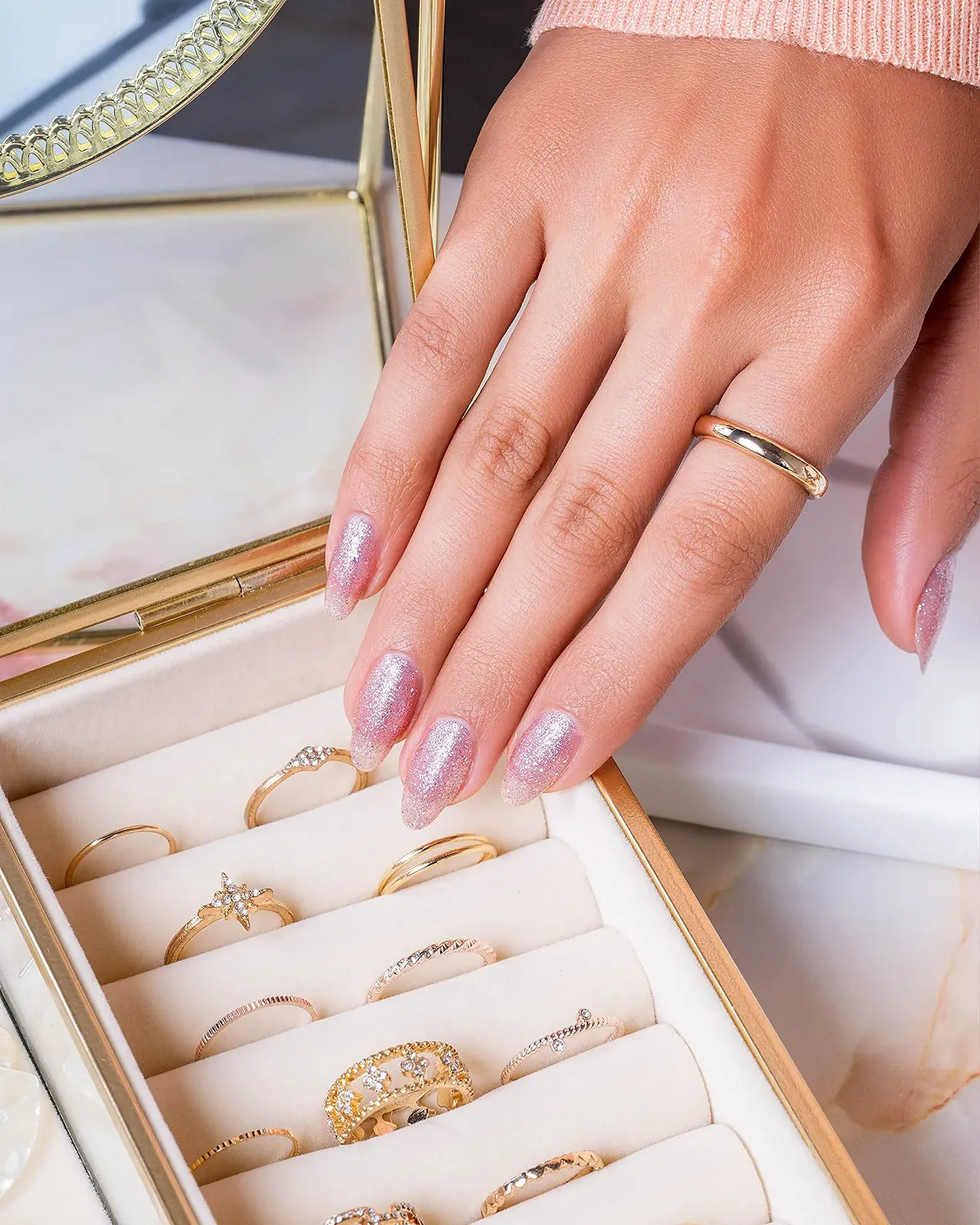 Гель-лак Gelish Mini June Bride Розовый Блеск 9 мл, фото №4 Гель-лак Gelish Mini June Bride Розовый Блеск 9 мл, фото №4