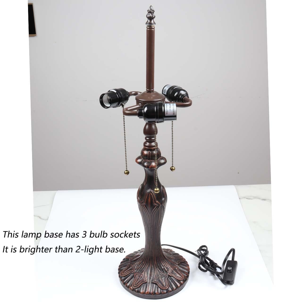 Настільна лампа Bieye Baroque L30024US Стиль Тіффані Вітражне скло Цинкова основа 17 дюймів 26 дюймів висота, фото №4