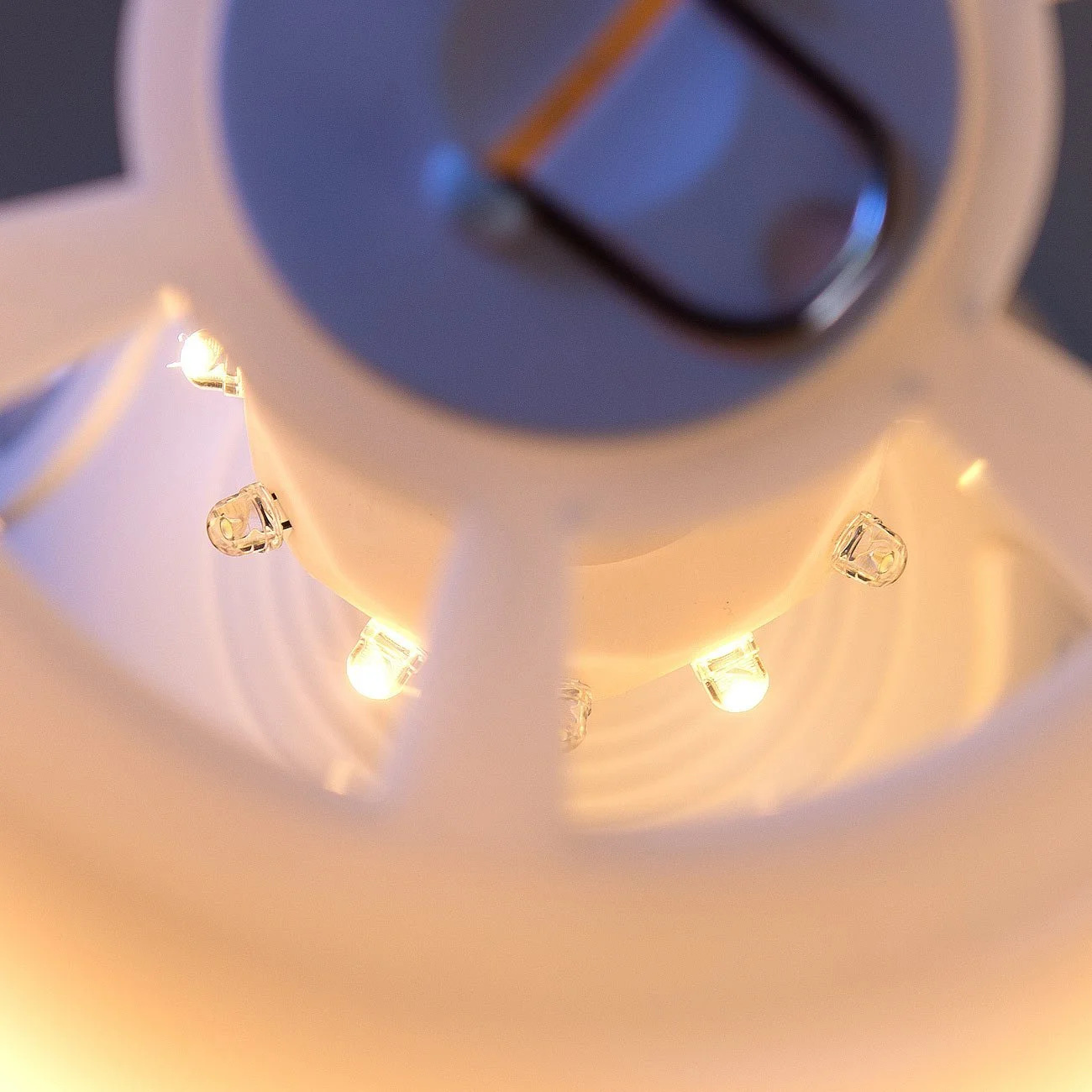 Настольная лампа Lunartec Battery LED PIR & Light Sensor Warm White & Daylight White 30 лм, фото №7